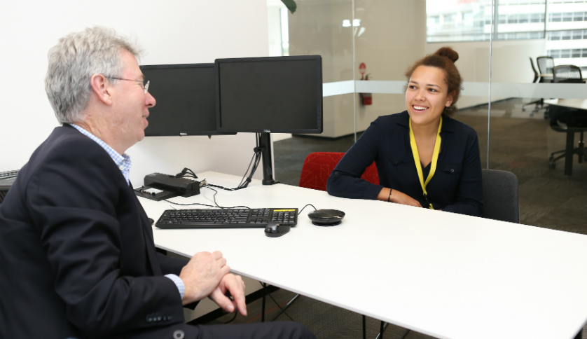 DHL: Samantha-work with manger