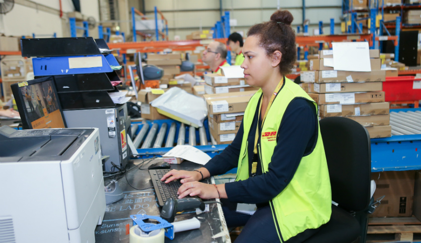 DHL Samantha check emails