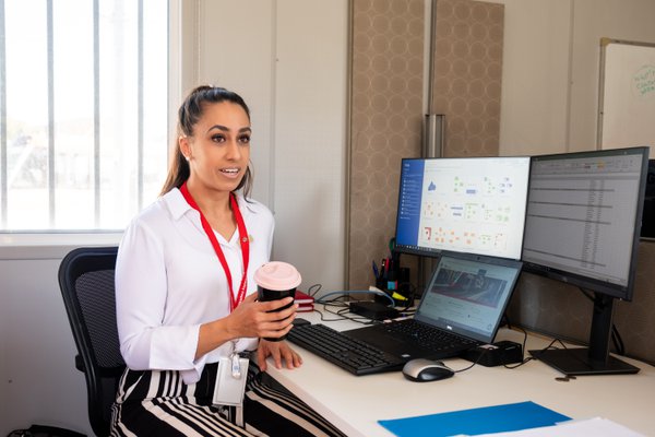 Transdev- Sara Khosrav drinking coffee