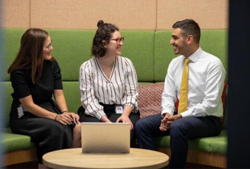 day-in-a-life-department-of-the-prime-minister-and-cabinet-alexandra-lockhart-meeting